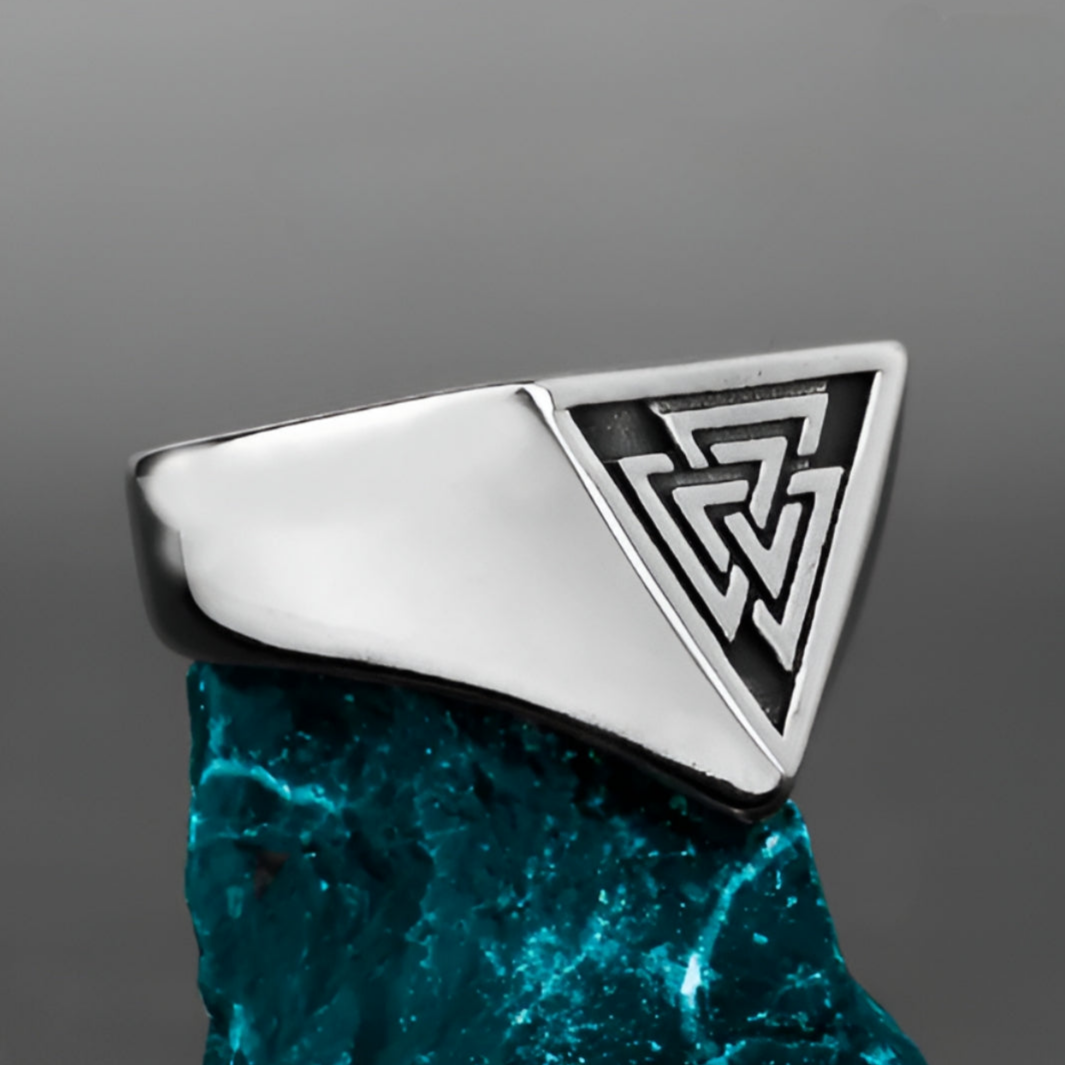 Classic Smooth Valknut Ring